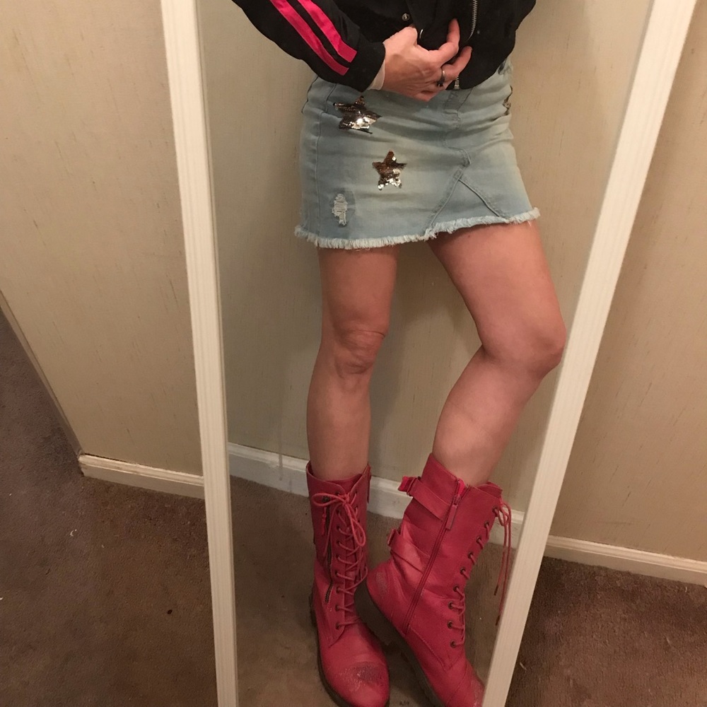 Pink winter boots! Love these! Comfy cute! 7